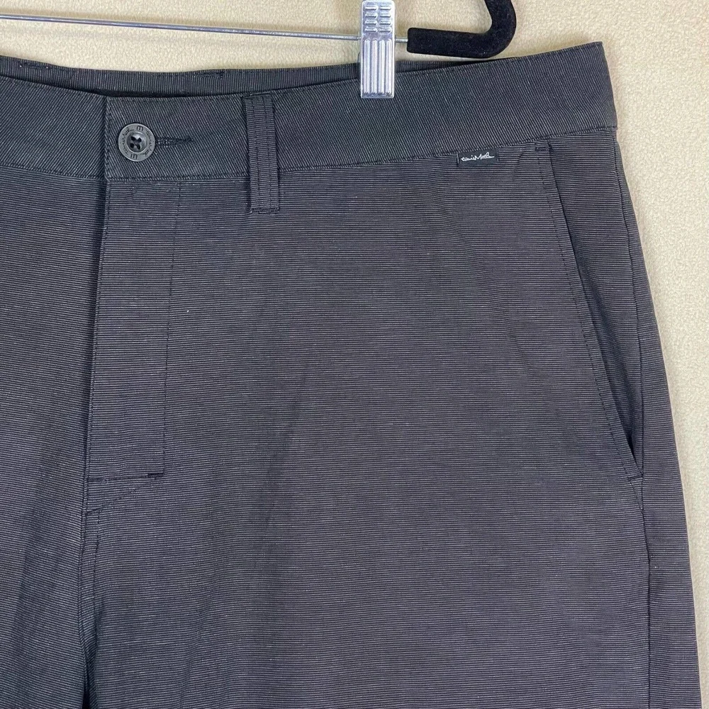 Travis Mathew Mens‎ 38 Golf Shorts Gray Mid Rise Relaxed Fit